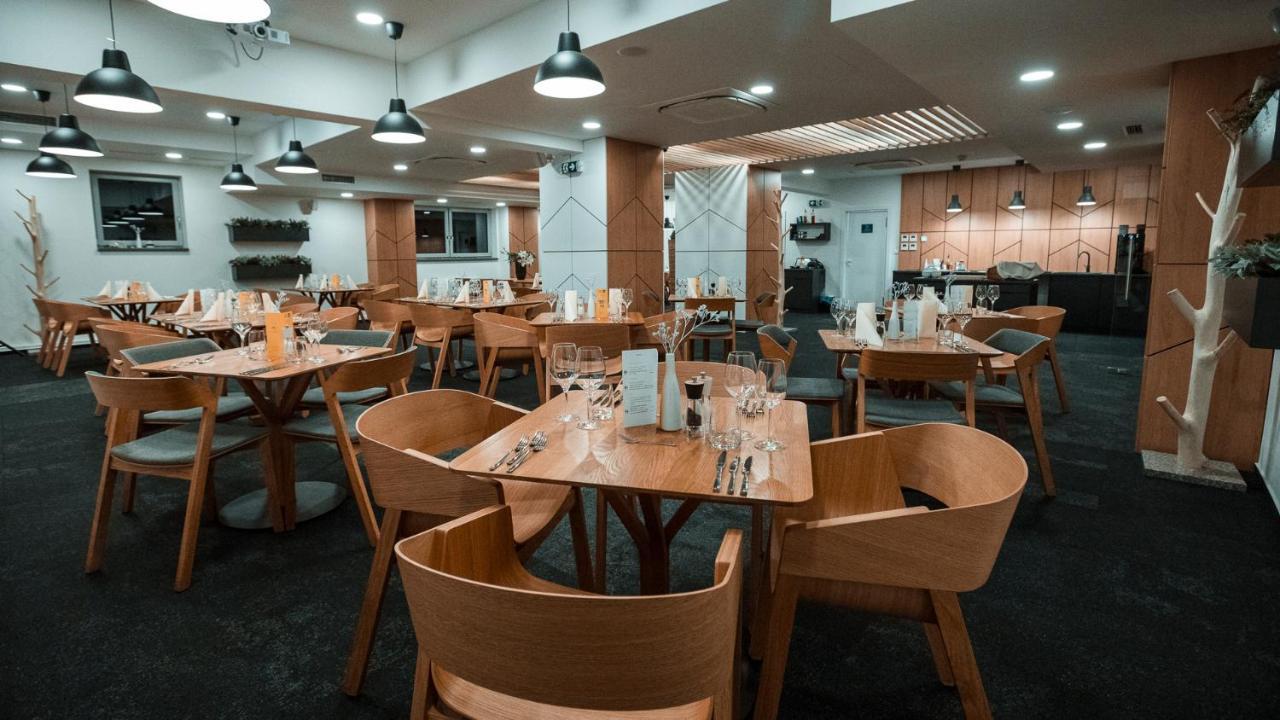 Hotel Arena 科希策 外观 照片