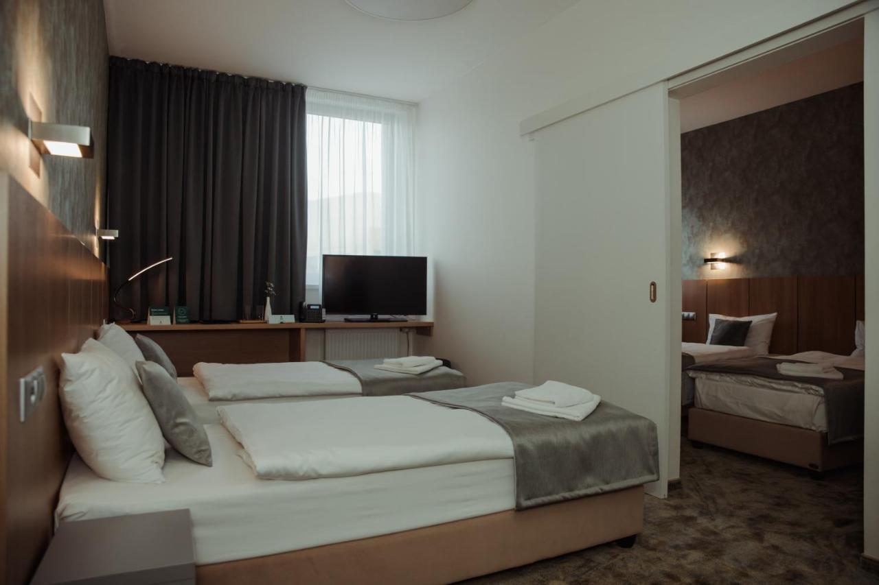 Hotel Arena 科希策 外观 照片